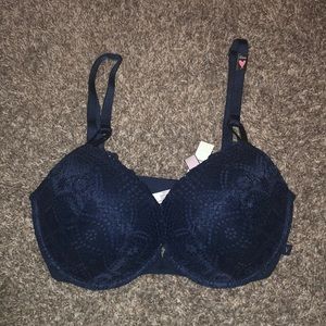 32DD push up bra Victoria’s Secret